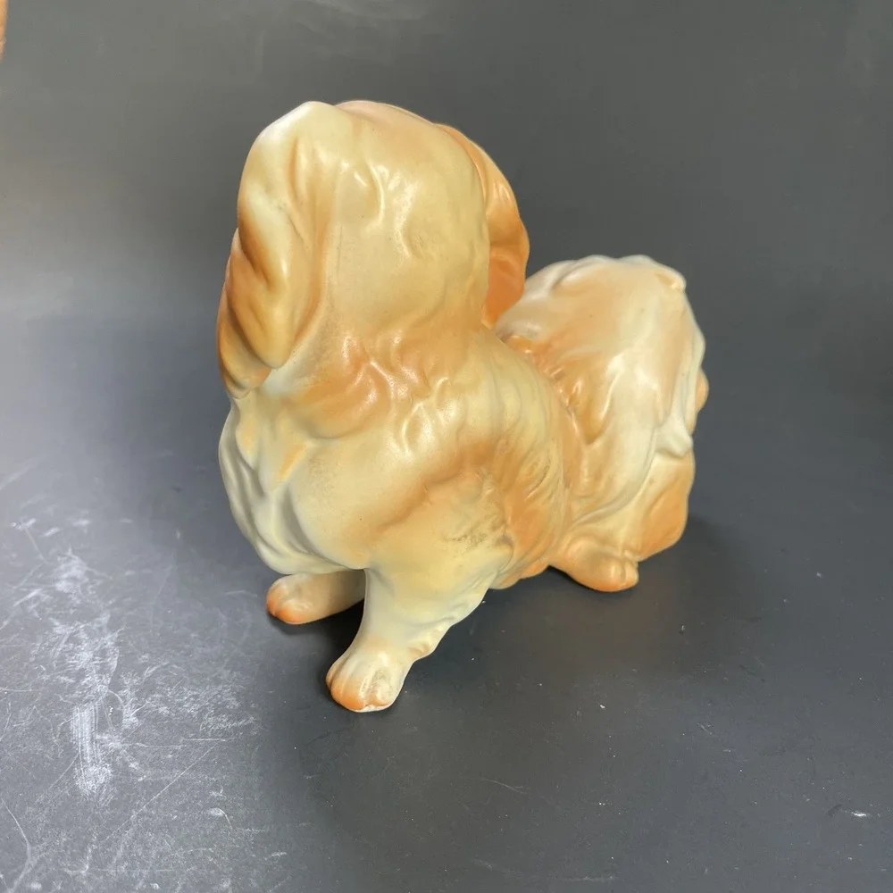 Vintage PEKINGESE Dog Figurine Fluffy Long Hair Blonde Made in Japan‎